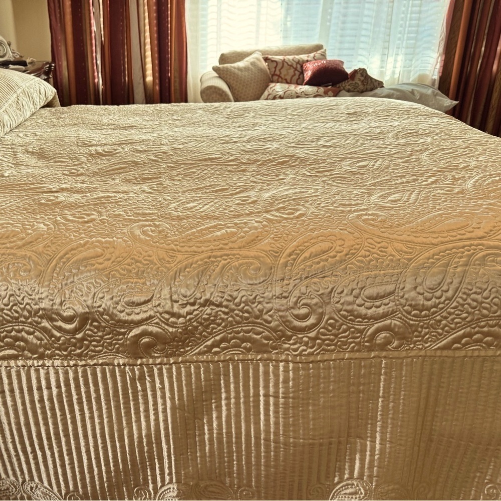 Serenta Quilted Satin Coverlet/Spread - Oversized - Gold - Picture 4 of 11